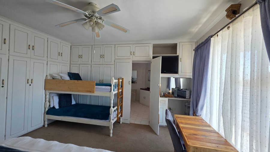 7 Bedroom Property for Sale in Vredenburg Western Cape